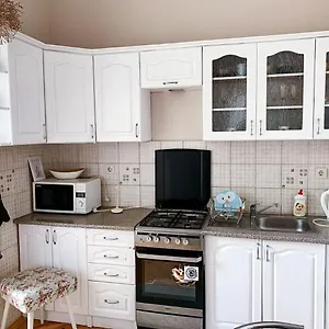  Апартаменты Mitskevycha Square Apartment- At The Center Of Украина